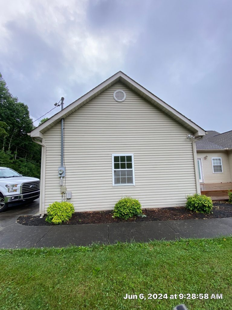 vinyl siding house washing